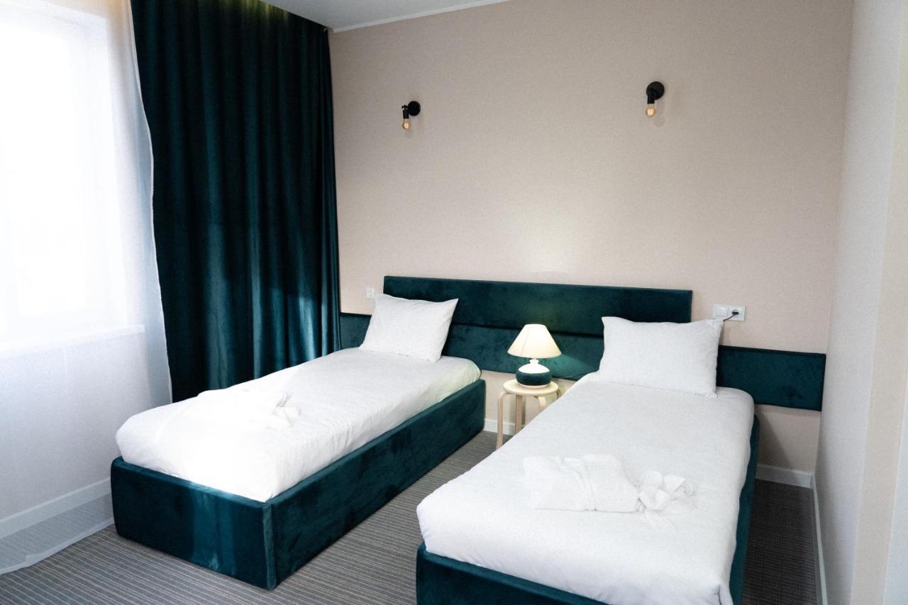 Jardin Hotel Aqtöbe Luaran gambar